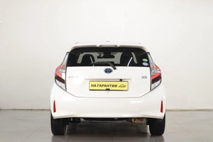 Хетчбэк Toyota Aqua 2020 года, 1399000 рублей, Челябинск