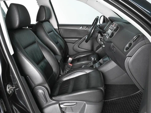 Внедорожник Volkswagen Tiguan 2010 года, 1219000 рублей, Ростов-на-Дону