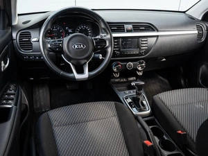 Хетчбэк Kia Rio X-Line 2019 года, 1450000 рублей, Краснодар
