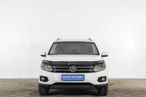 Внедорожник Volkswagen Tiguan 2012 года, 1459000 рублей, Тюмень