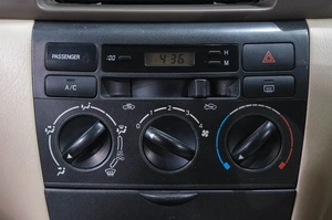 Седан Toyota Corolla 2002 года, 449000 рублей, Новокузнецк