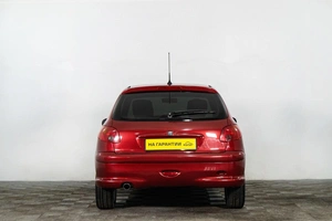 Хетчбэк Peugeot 206 2007 года, 499000 рублей, Сургут