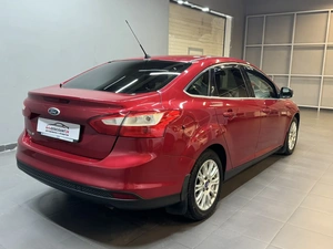 Седан Ford Focus 2012 года, 927000 рублей, Красноярск