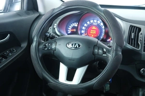 Внедорожник Kia Sportage 2013 года, 1499000 рублей, Омск