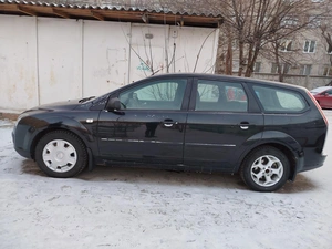 Универсал Ford Focus 2005 года, 400000 рублей, Красноярск