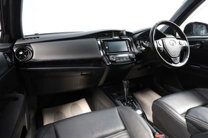 Универсал Toyota Corolla Fielder 2018 года, 1749000 рублей, Новосибирск