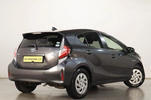 Хетчбэк Toyota Aqua 2018 года, 1269000 рублей, Челябинск