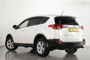 Внедорожник Toyota RAV4 2013 года, 2069000 рублей, Челябинск