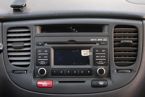 Седан Kia Rio 2011 года, 829000 рублей, Омск