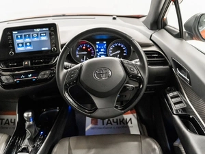 Внедорожник Toyota C-HR 2019 года, 2050000 рублей, Красноярск