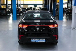 Седан Kia Rio 2018 года, 1538000 рублей, Солонцы