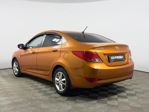 Седан Hyundai Solaris 2015 года, 1099900 рублей, Казань