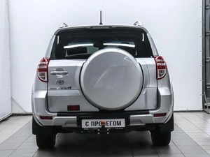 Внедорожник Toyota RAV4 2011 года, 1750000 рублей, Красноярск