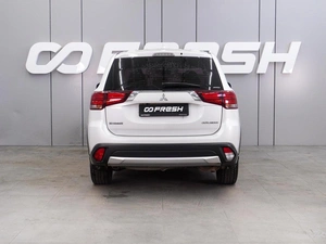 Внедорожник Mitsubishi Outlander 2018 года, 1999000 рублей, Воронеж