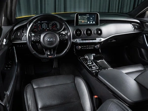 Лифтбек Kia Stinger 2018 года, 2930000 рублей, Волгоград