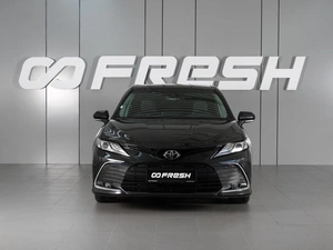Седан Toyota Camry 2023 года, 3570000 рублей, Красный Пахарь