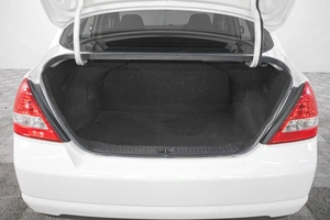 Седан Nissan Tiida Latio 2004 года, 499000 рублей, Кемерово