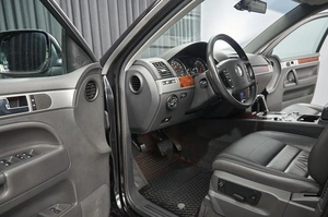 Внедорожник Volkswagen Touareg 2008 года, 1288000 рублей, Красноярск