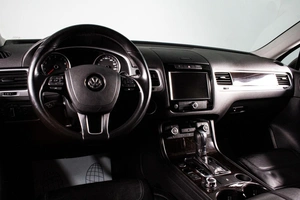 Внедорожник Volkswagen Touareg 2011 года, 1749000 рублей, Сургут