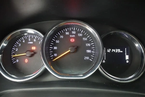 Седан Renault Logan 2020 года, 915000 рублей, Курск