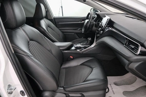 Седан Toyota Camry 2021 года, 2799000 рублей, Красноярск