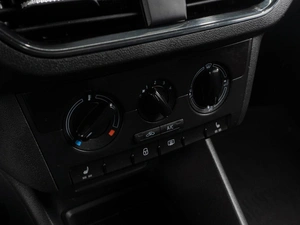 Лифтбек Volkswagen Polo 2020 года, 1579000 рублей, Тюмень