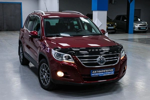 Внедорожник Volkswagen Tiguan 2010 года, 1248000 рублей, Солонцы