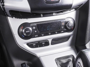 Хетчбэк Ford Focus 2013 года, 650000 рублей, Ростов-на-Дону