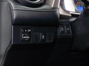 Внедорожник Toyota RAV4 2015 года, 2180000 рублей, Тюмень