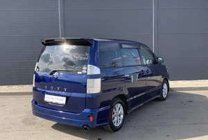 Минивэн Toyota Voxy 2001 года, 860000 рублей, Солонцы