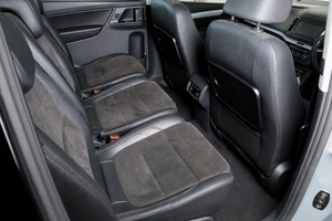 Минивэн Volkswagen Sharan 2012 года, 1369000 рублей, Челябинск