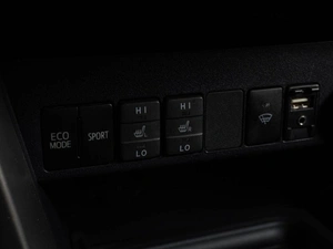 Внедорожник Toyota RAV4 2012 года, 2099000 рублей, Воронеж