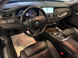 Седан BMW 7 серия 2014 года, 3199000 рублей, Красноярск
