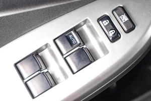 Седан Toyota Corolla 2011 года, 1269000 рублей, Тюмень