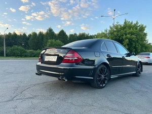 Седан Mercedes-Benz E-класс 2005 года, 970000 рублей, Красноярск