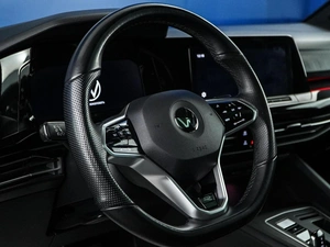 Хетчбэк Volkswagen Golf 2021 года, 2797434 рублей, Москва