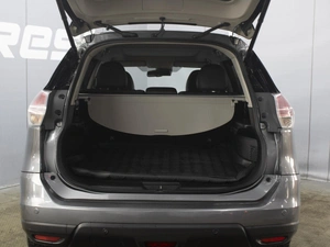 Внедорожник Nissan X-Trail 2015 года, 1540000 рублей, Омск