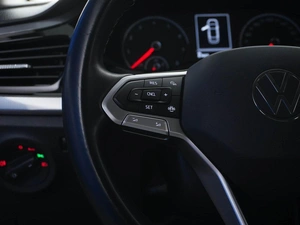 Лифтбек Volkswagen Polo 2020 года, 1833032 рублей, Москва