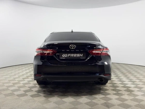 Седан Toyota Camry 2019 года, 2650100 рублей, Казань