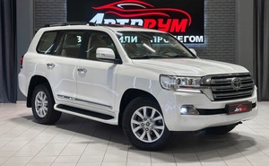 Внедорожник Toyota Land Cruiser 2015 года, 5797000 рублей, Красноярск