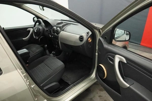 Седан Renault Logan 2011 года, 780000 рублей, Курск