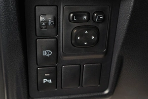 Внедорожник Toyota Land Cruiser Prado 2015 года, 3549000 рублей, Тюмень
