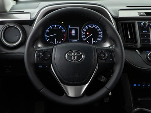 Внедорожник Toyota RAV4 2015 года, 2193055 рублей, Москва
