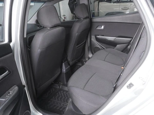 Хетчбэк Kia Rio 2016 года, 1320000 рублей, Ростов-на-Дону