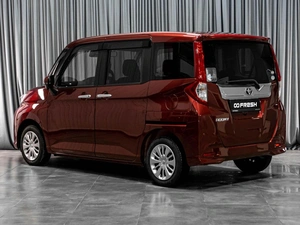 Минивэн Toyota Roomy 2019 года, 1149000 рублей, Тюмень