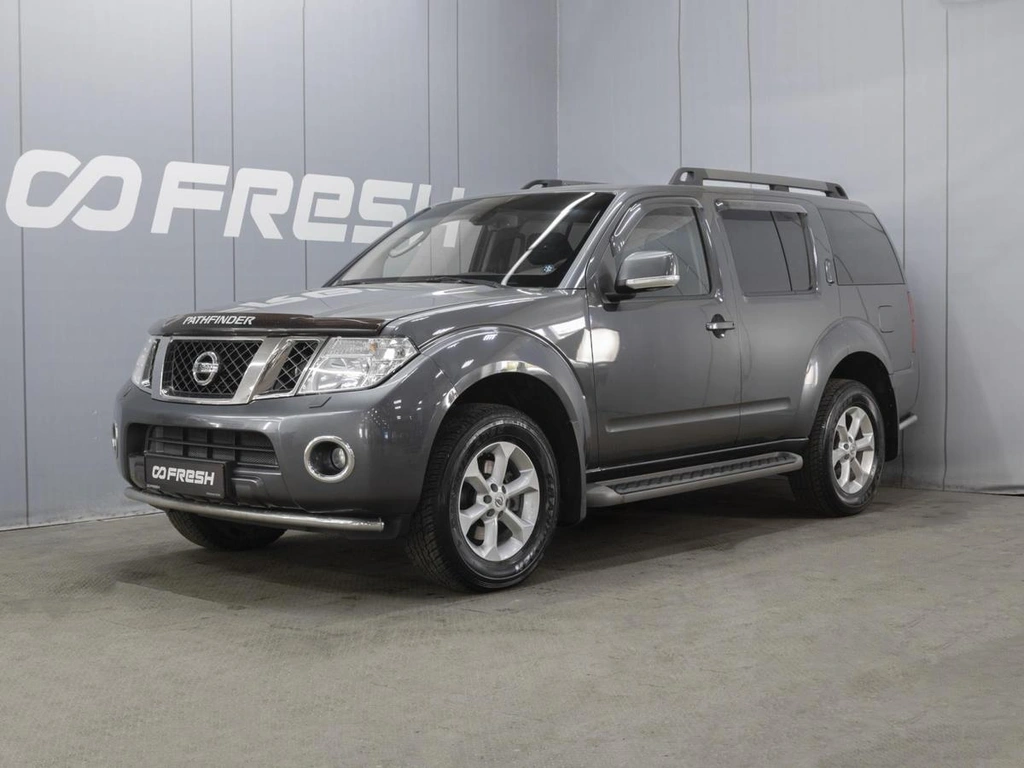 Внедорожник Nissan Pathfinder 2012 года, 1799999 рублей, Омск