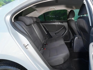 Седан Volkswagen Jetta 2011 года, 848000 рублей, Тверь
