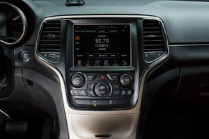 Внедорожник Jeep Grand Cherokee 2013 года, 2299000 рублей, Красноярск