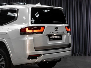 Внедорожник Toyota Land Cruiser 2023 года, 12279000 рублей, Тюмень