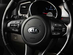 Минивэн Kia Carnival 2019 года, 2996000 рублей, Тюмень